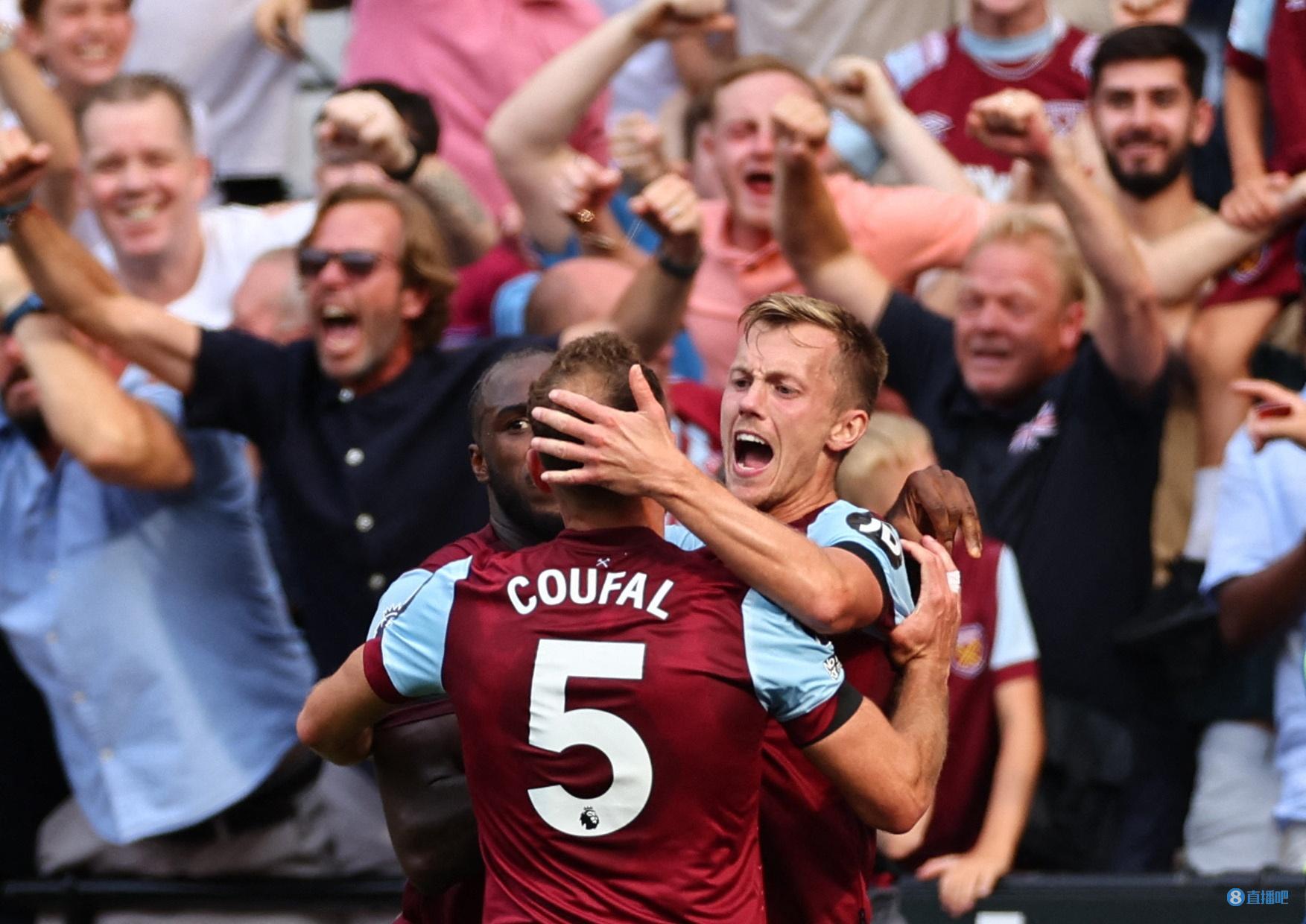 堆积如山的 堆积如山的